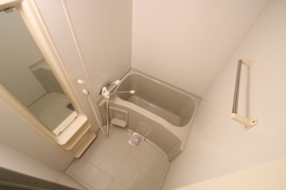 バス・シャワールーム　※別部屋の写真です