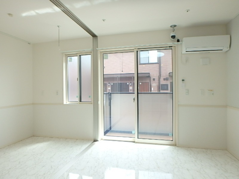 居室・リビング　図面と現状に相違がある場合には現状を優先