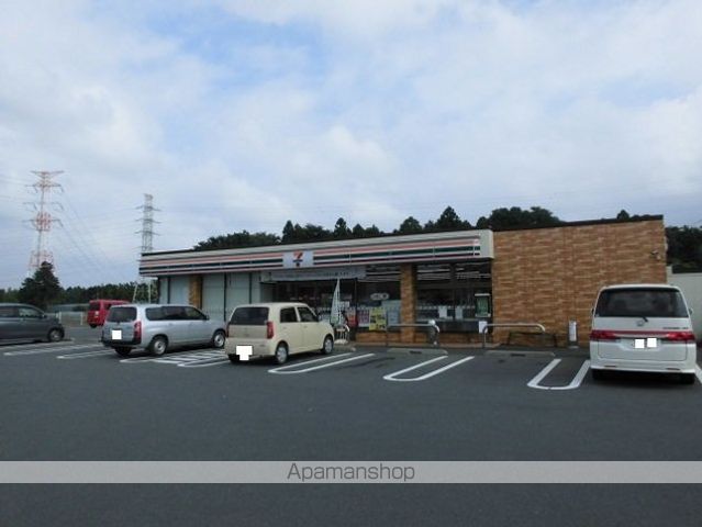 コンビニ　セブンイレブン（コンビニ）まで290m