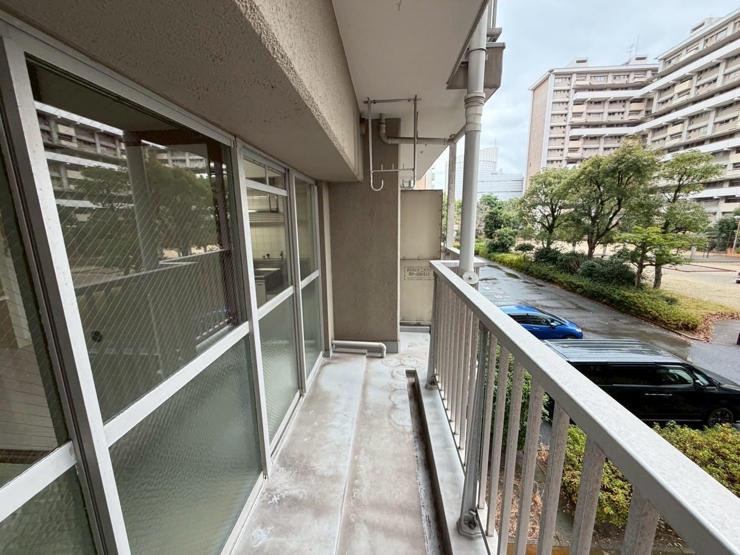 バルコニー　バルコニー