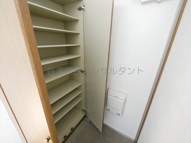 その他設備　シューズボックス
