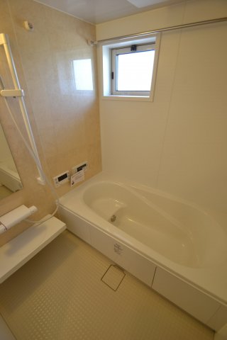 バス・シャワールーム　追い焚き・浴室換気乾燥機