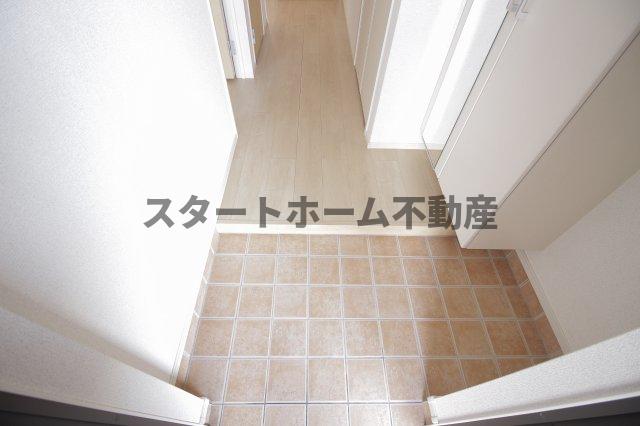 玄関　収納もある玄関です