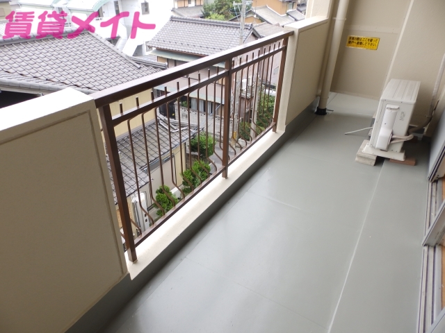 バルコニー　バルコニー同物件別室写真使用