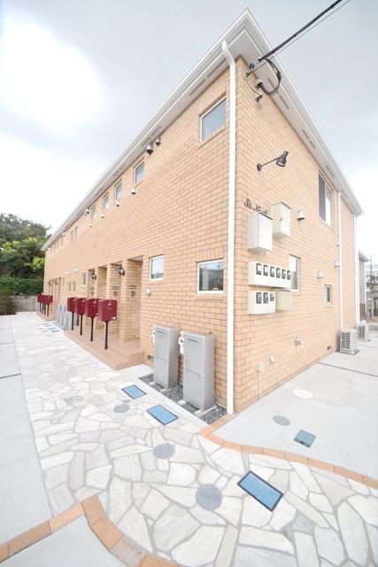 建物外観　お問い合わせはタウンハウジングまで