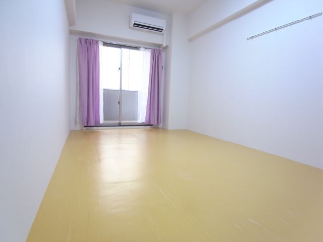 居室・リビング　洋室