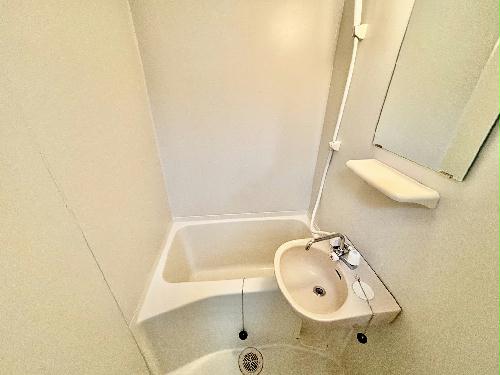 バス・シャワールーム　設備・仕様は号室により異なる為、現況を優先いたします。