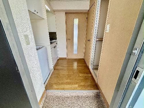 玄関　設備・仕様は号室により異なる為、現況を優先いたします。