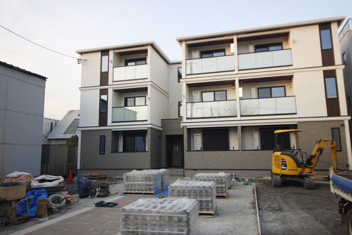 建物外観　建築中