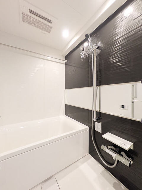 バス・シャワールーム　浴室