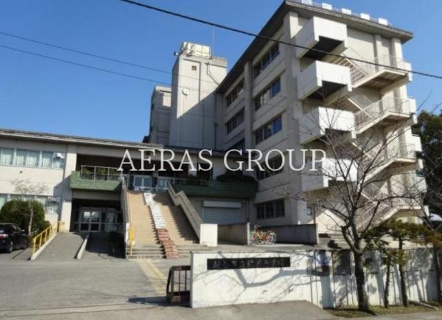 中学校　新栄中学校（中学校）まで1302m