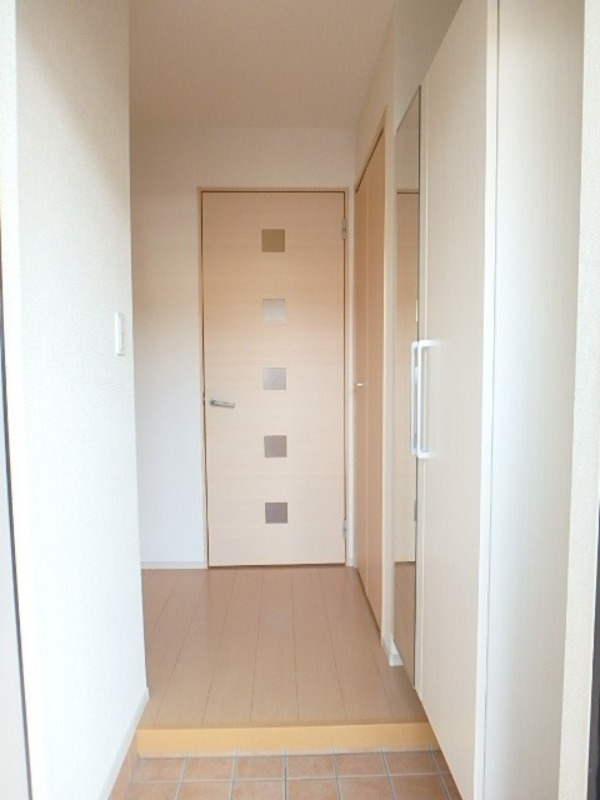 玄関　図面と現状に相違がある場合には現状を優先