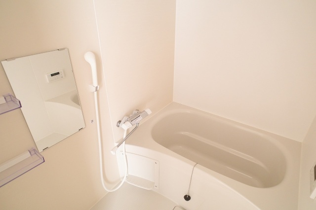 バス・シャワールーム　※別号室の写真です。現況優先となります。