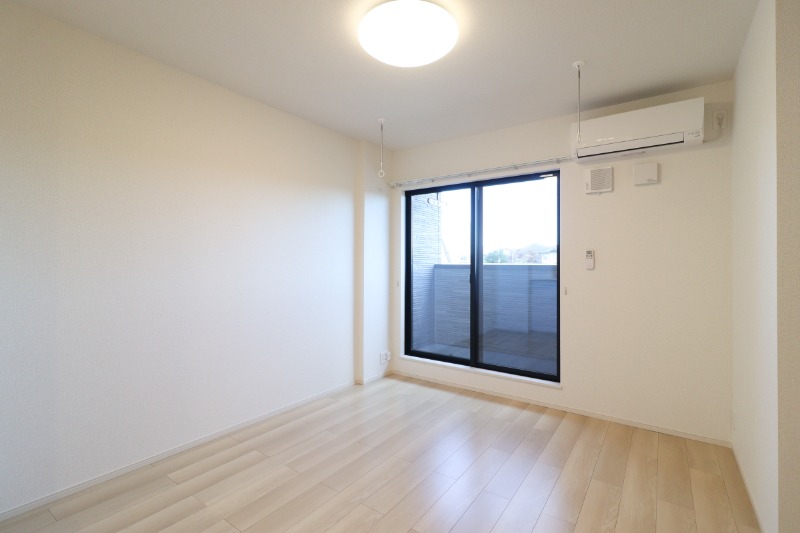 居室・リビング　図面と現状に相違がある場合には現状を優先