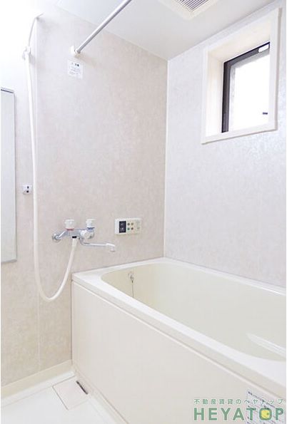 バス・シャワールーム　浴室乾燥機付きお風呂