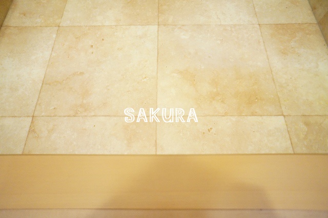 玄関　ゆとりある玄関スペース♪