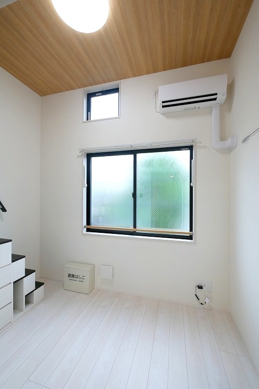 居室・リビング　内装もきれいです