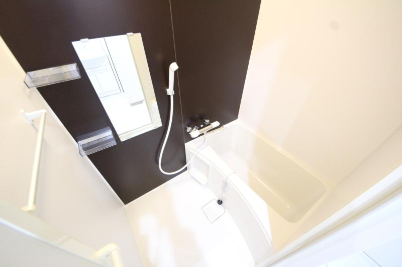 バス・シャワールーム　ゆったり過ごせるお風呂です