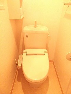 トイレ　ゆったりとした空間のトイレです