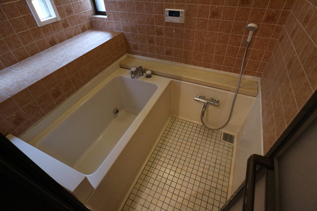 バス・シャワールーム　バス