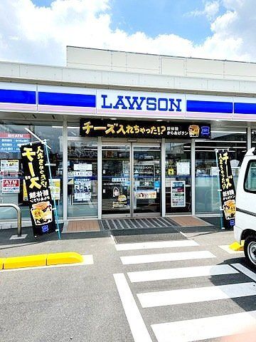 コンビニ　ローソン越谷レイクタウン七丁目店（コンビニ）まで390m