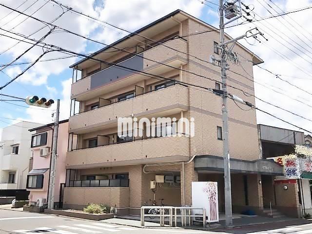 建物外観　東側からの外観