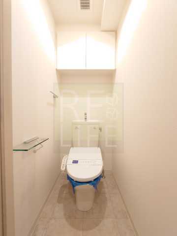 トイレ　レジディア根岸