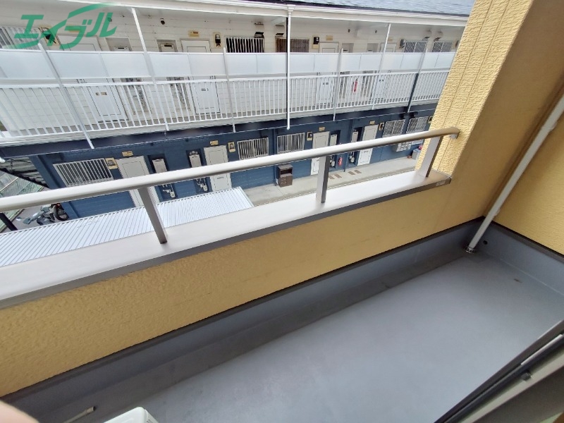 バルコニー　同型参考写真