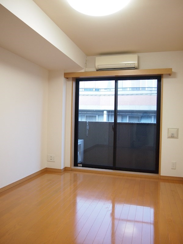 居室・リビング　キレイなフローリングのお部屋★