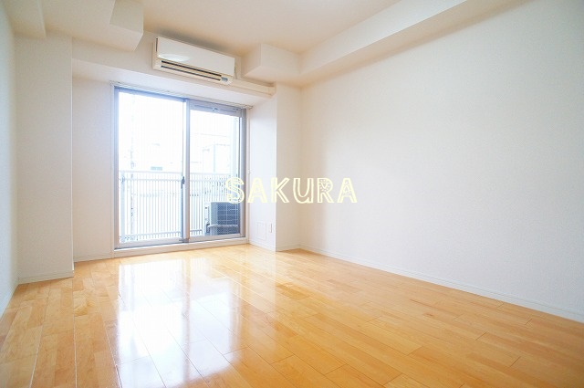 居室・リビング　開放感のあるゆったりとしたお部屋です♪