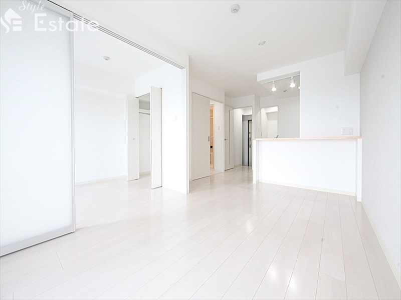 居室・リビング　内装