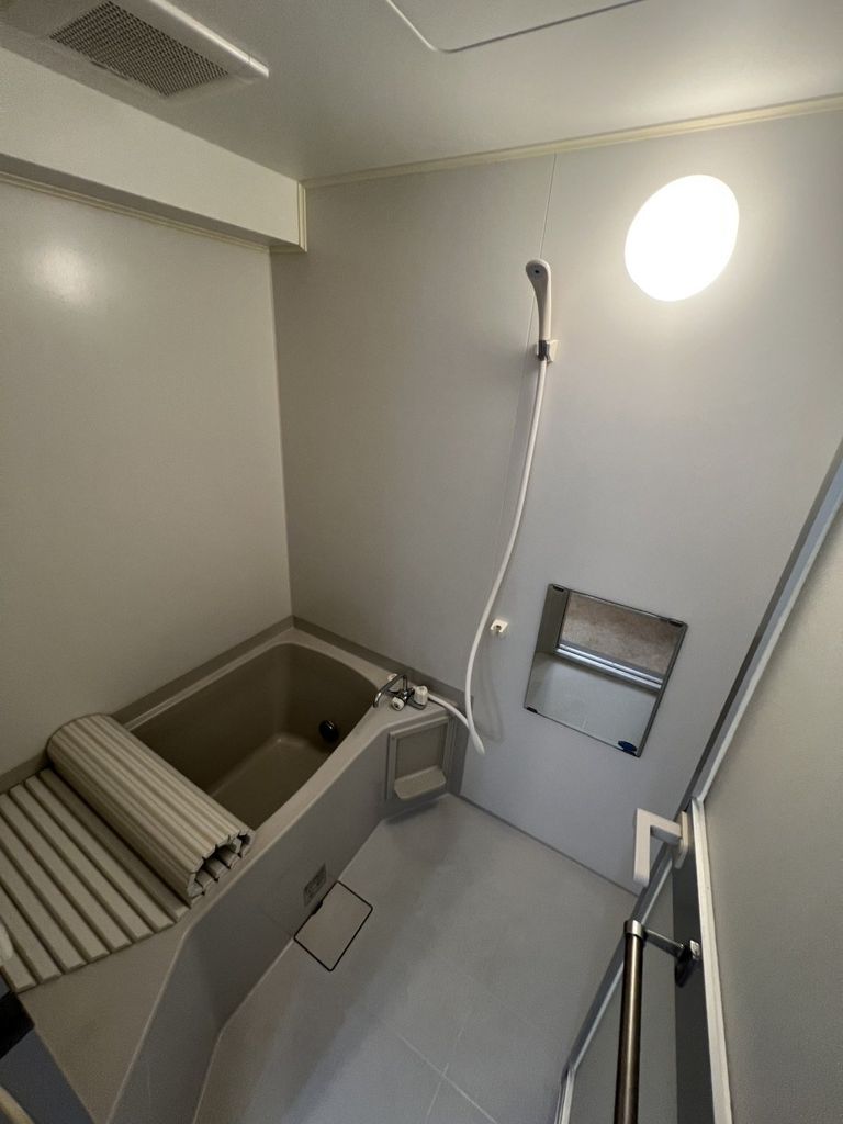 バス・シャワールーム　バス