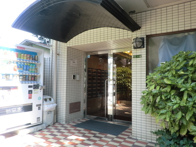 エントランス　マンション玄関です。