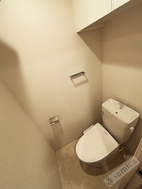 トイレ　温水洗浄便座付き♪♪