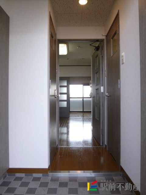 玄関　※同マンション別部屋