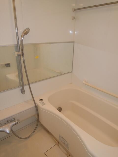 バス・シャワールーム　☆ゆっくりくつろげるお風呂☆