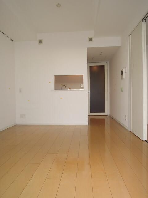 居室・リビング　☆明るい居間☆