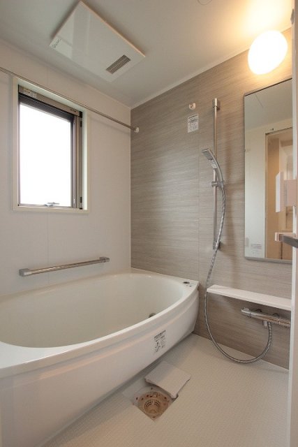 バス・シャワールーム　同物件別号室