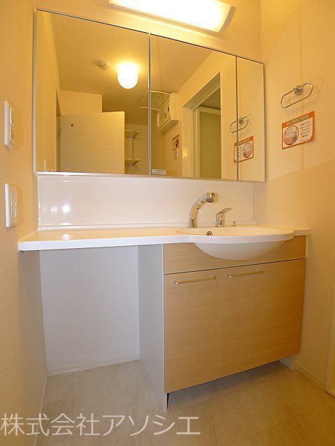 洗面設備　シャンプードレッサー