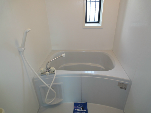 バス・シャワールーム　＊他室の写真です。