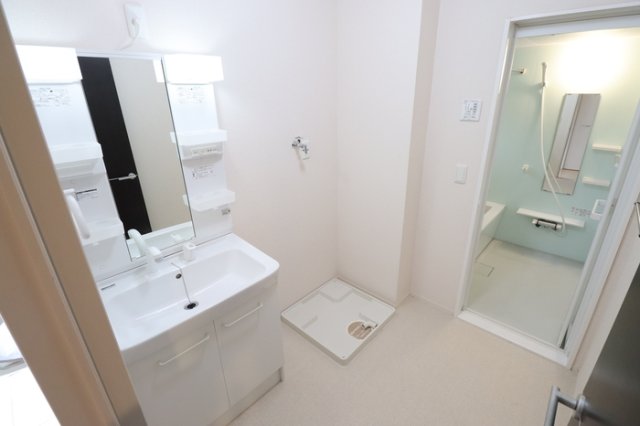 洗面設備　洗髪洗面化粧台