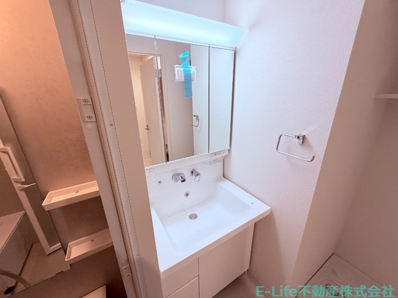 バス・シャワールーム　洗面台