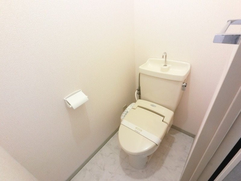 トイレ　図面と現状に相違がある場合には現状を優先