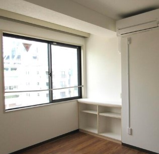 居室・リビング　使いやすい居間です