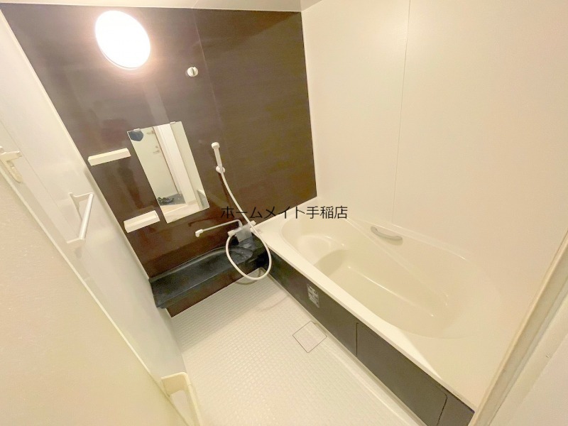 バス・シャワールーム　ゆったり一坪バス付です！