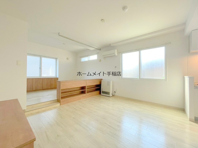 居室・リビング　広々リビングです！