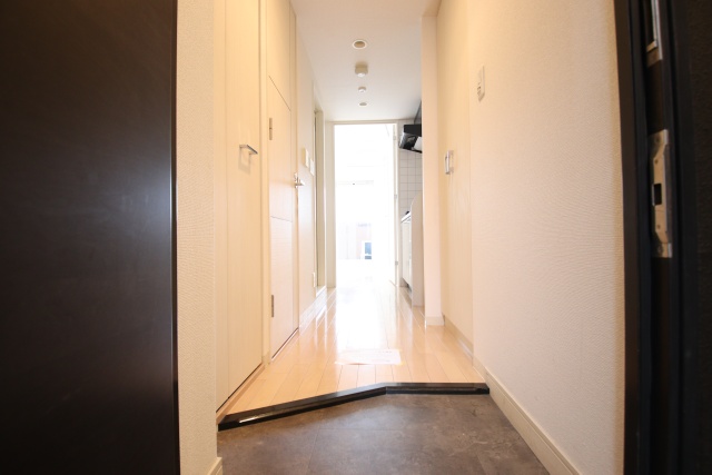 玄関　※別室の参考写真の為、現況優先です。