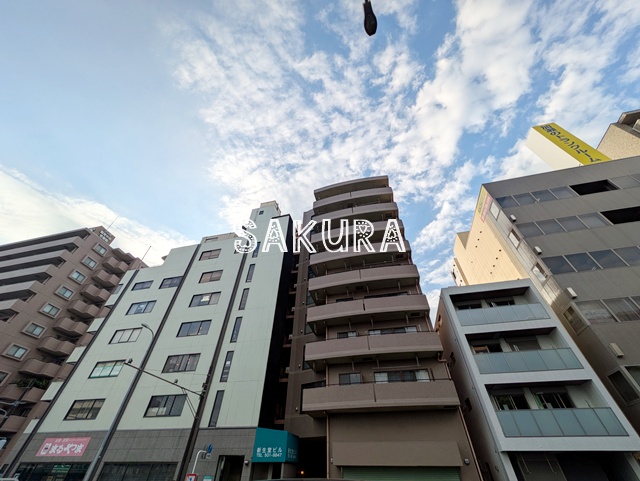 建物外観　駅まで5分の立地♪