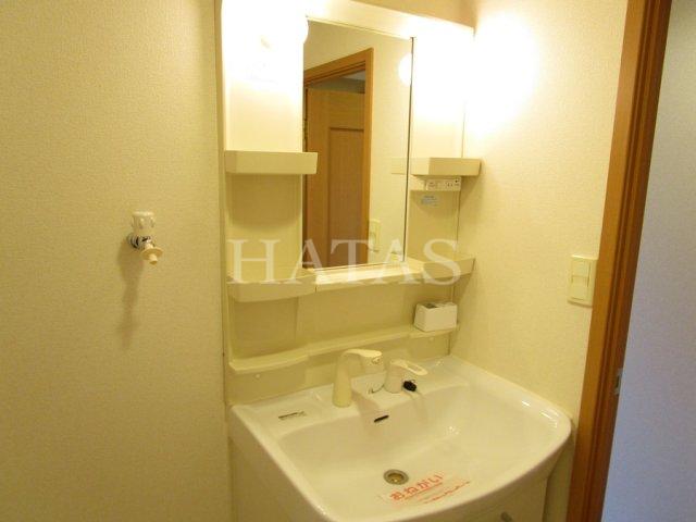 洗面設備　同物件別部屋です。