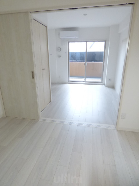 居室・リビング　※別のお部屋のお写真です。御参考までに。